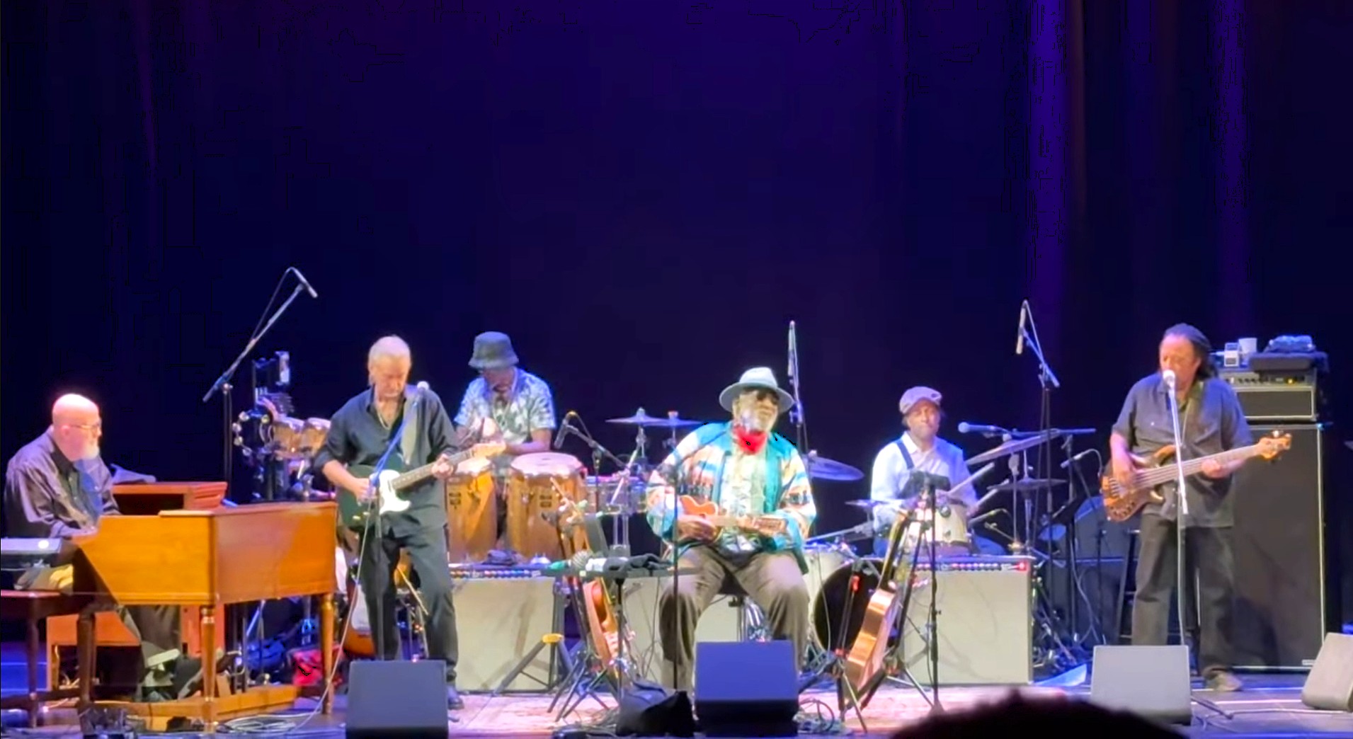 TajMahalAndThePhantomBluesBand2026-07-15AcademyOfMusicNorthamptonMA (7).jpg